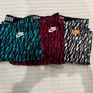 Lot of 3 Nike leggings - women’s large